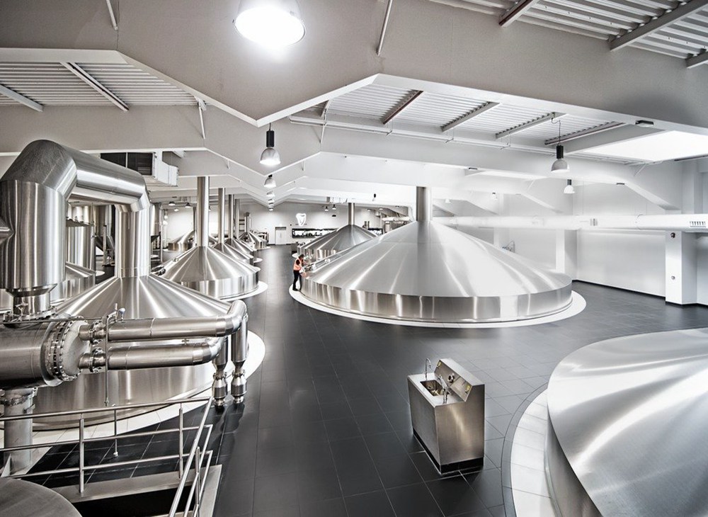 HOW TO SELECT BREWING EQUIPMENT, brewing equipment, Commercial brewing, Vessels needed for brewing